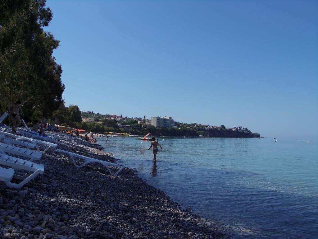 Verga Apartments&Suites Kalamata Exteriör bild